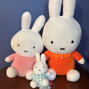Adorable NWT Giant Miffy Bunny Set Round1 Pink/Orange Dress/Mint plaid